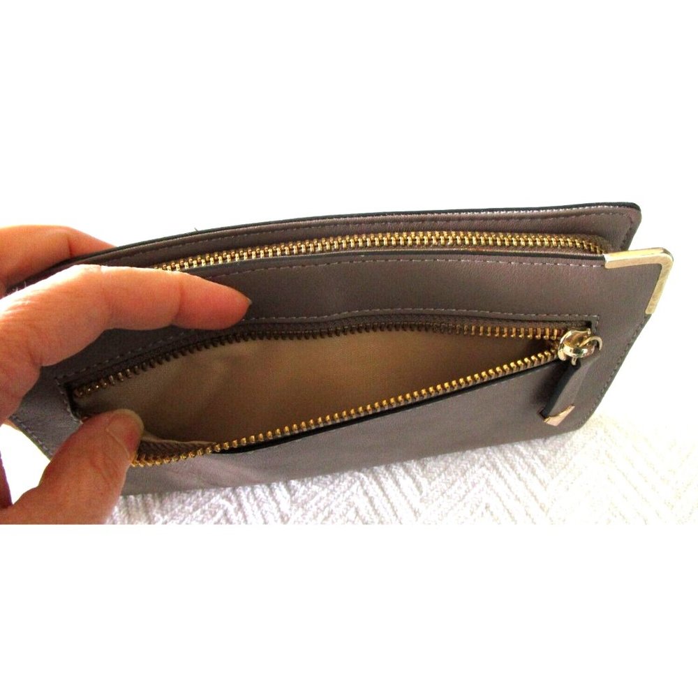 ALDO Women's Wallet Grey/Beige PU Leather with Gold Hardware - Zip Around Wallet - Picture 5 of 14